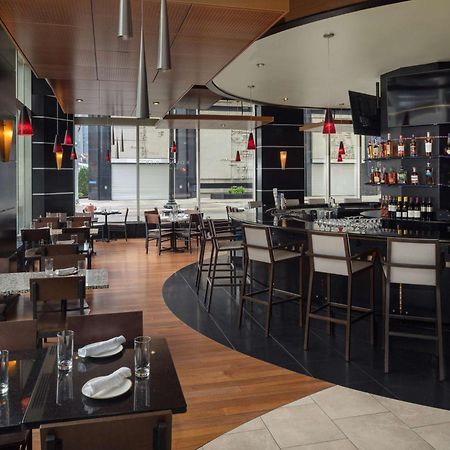 Doubletree Suites By Hilton Hotel Detroit Downtown - Fort Shelby Екстериор снимка